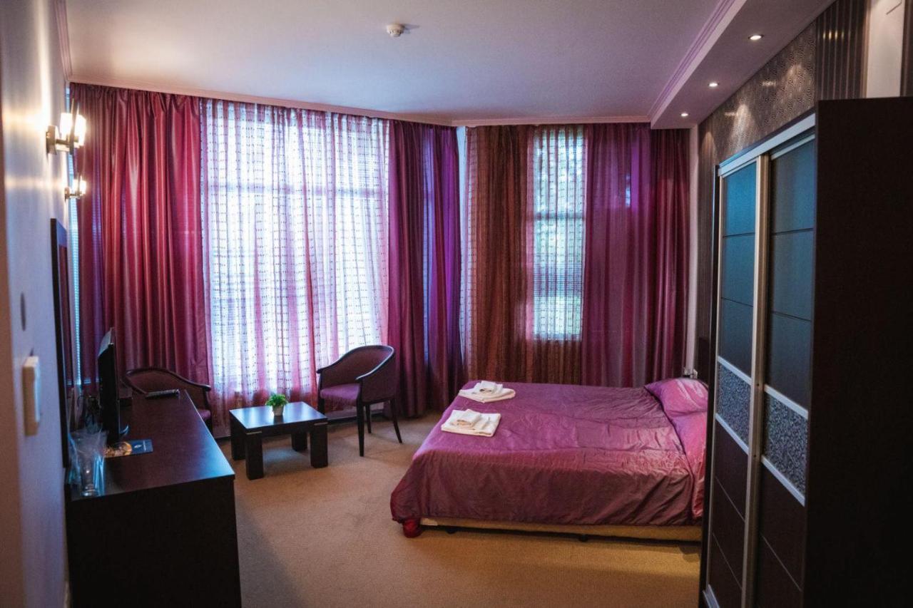 Hotel Ezeroto Stara Zagora Eksteriør bilde